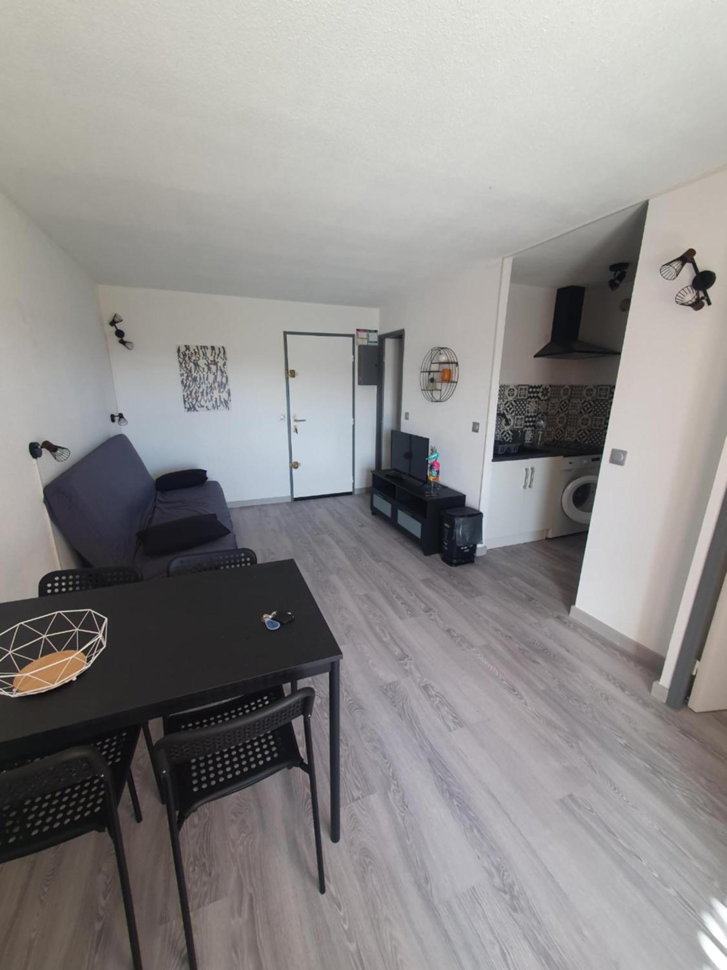 Les Terrasses De La Baronnie Appartement Climatise Avec 1 Chambre Et Piscine Ouverte Du 28 Mai 2025 Au 28 Septembre 2025 Le Grau-du-Roi Exteriér fotografie
